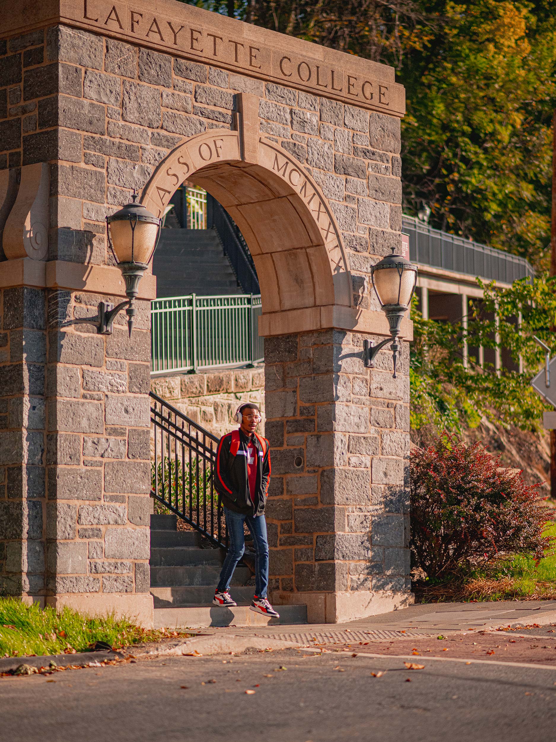 Escarpment trail and Gateway Plaza