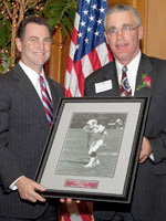 Hal Kamine '78 (left), president of the Maroon Club, with Bob Mahr '83.